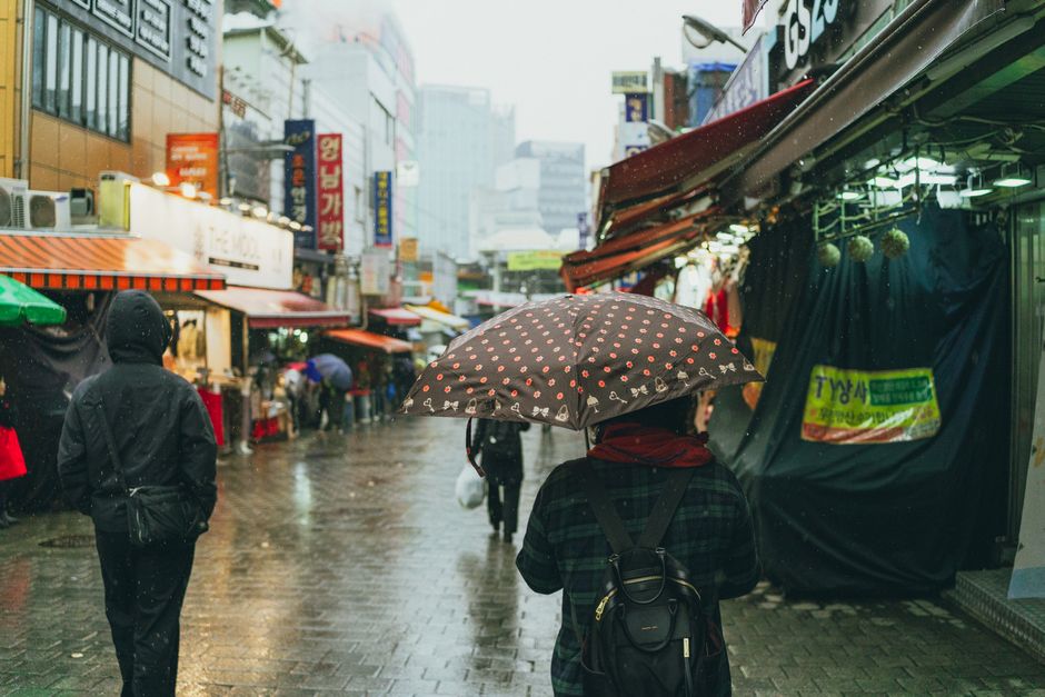 Asia April Rain Plans: Covered Markets vs Museums