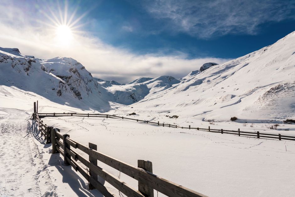 Europe Winter Weekends: Indoor Highlights, Short Loops